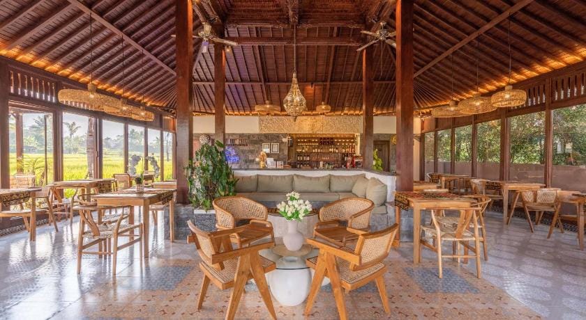 Maddu Suites Villa in Tampaksiring