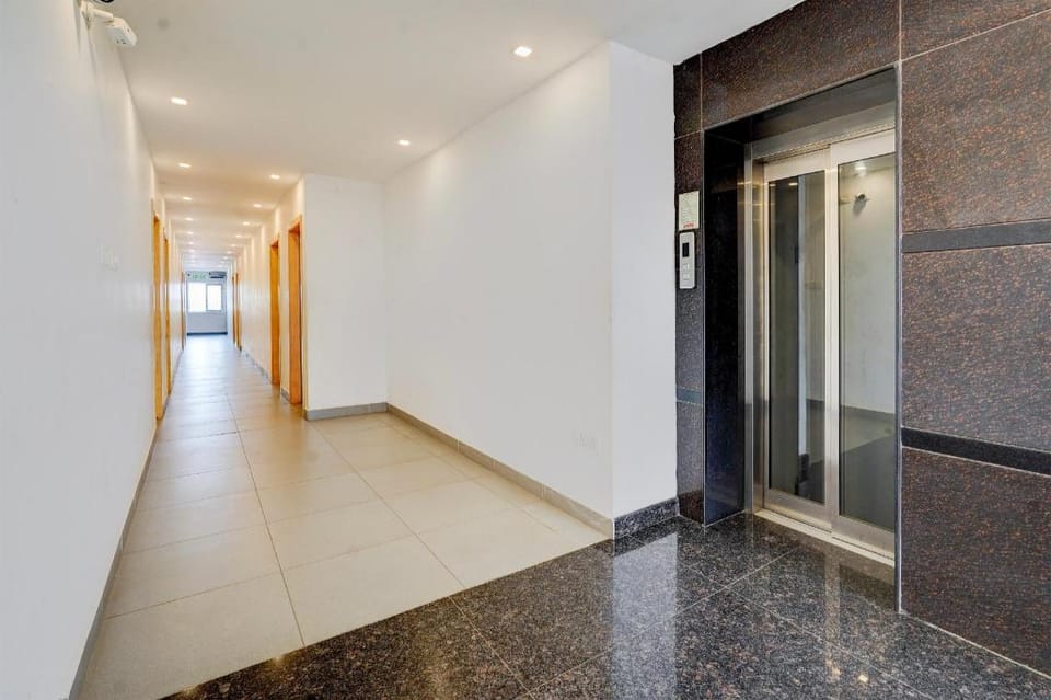 Collection O Eswar Grand Residency Hotel in Chennai
