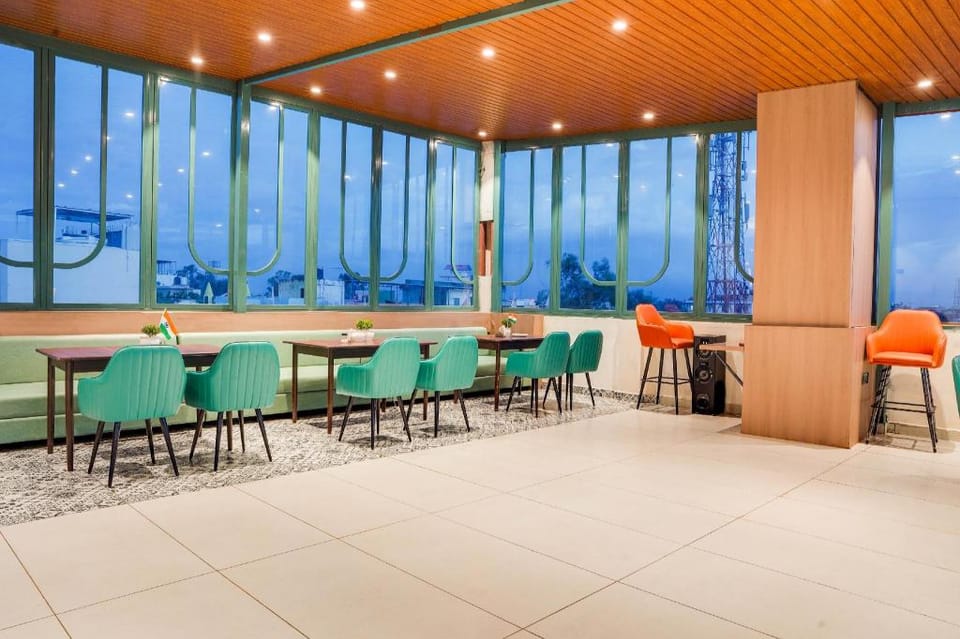 Super HOTEL O ANJANEY PALACE Hotel in India