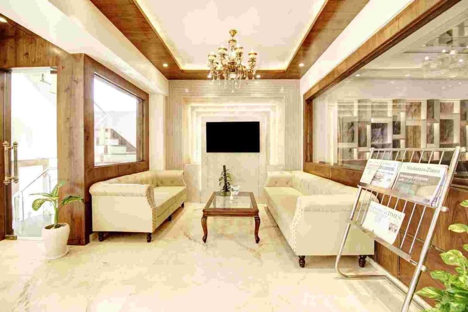 Marks Hotel & Banquet Hotel in Noida