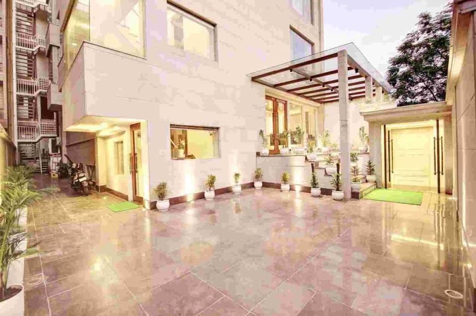 Marks Hotel & Banquet Hotel in Noida