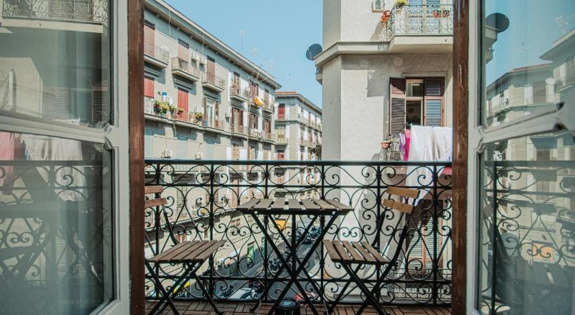 B&B Lara's Home Hotel in Naples