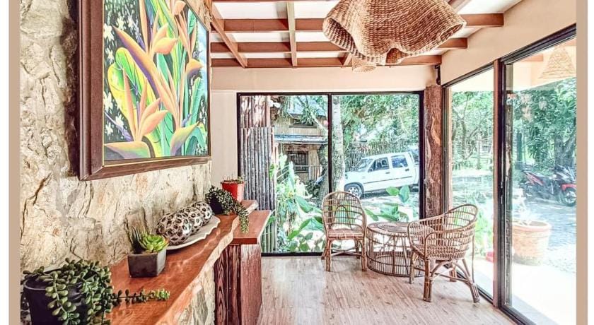 Camote's Lake Retreat Hostel in Calabarzon