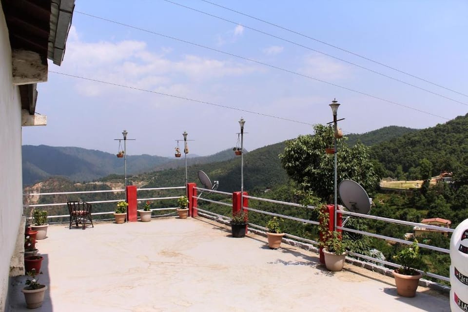 Vaishnavi Homestay and Restaurant (Pure Veg) By Daksh Enterprises Vacation rental in Uttarakhand