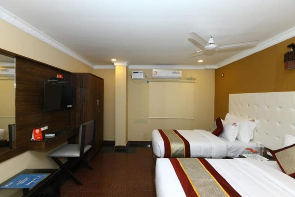 Hotel Titanium Tower Hotel in Chennai