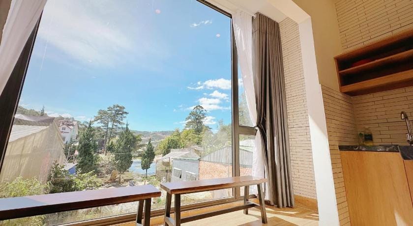TTR Waterfall View Apartment Apartment in Dalat