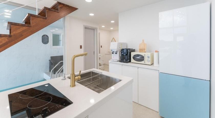 Taean Momo's Sea Pool Villa Bed and Breakfast in South Korea