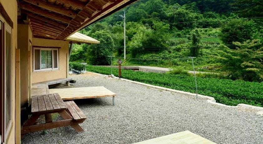 Yeongyang Daetigol Red Clay Room Bed and Breakfast in South Korea