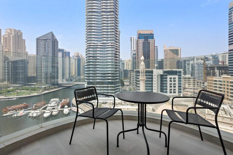 Condor Marina Star 1BR, Full View of  Marina Apartment in Dubai