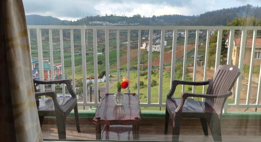 Westhill Daffodils Inn Ooty Hotel in Kerala