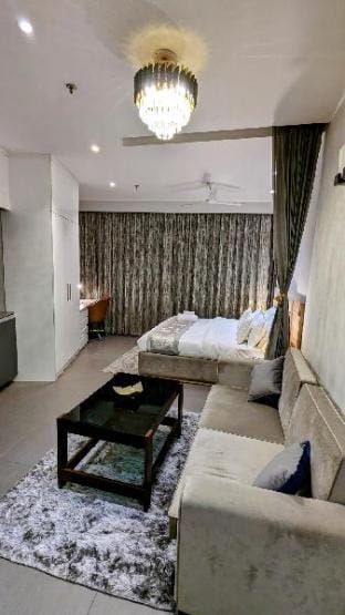 Paraíso - Your Next Space Apartment in Noida