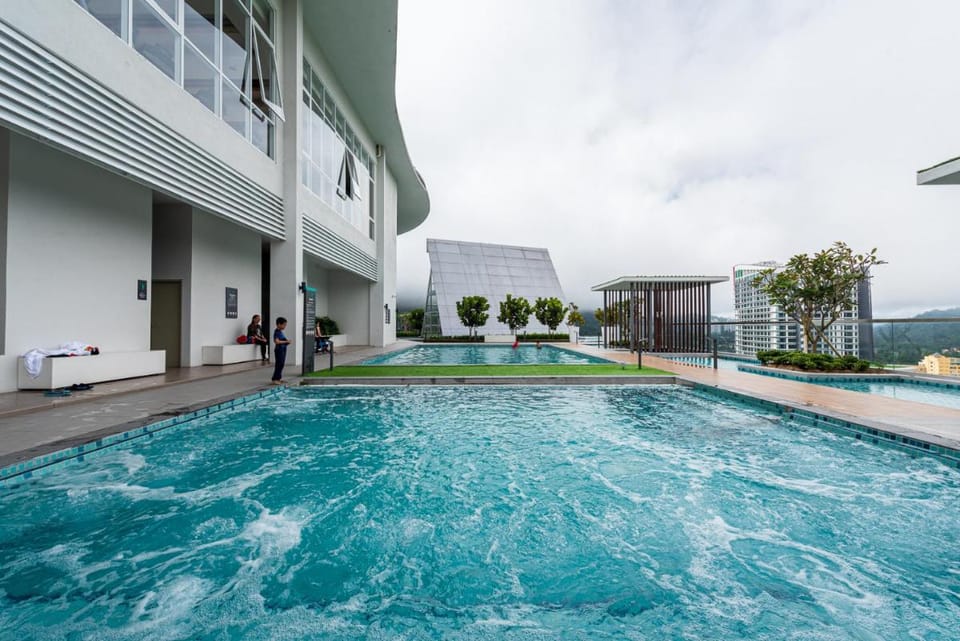 Genting Windmill Moutain view 4-ROOM Executive Suite Apartment in Selangor, Malaysia