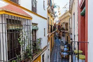 Apartamento  Santa Cruz 3Hab 7pers Park Opc Apartment in Seville