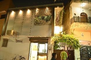 Aroha Home Stay Apartment in Varanasi