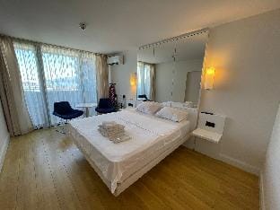 Orbi City sea view 45.17 Apartment in Batumi