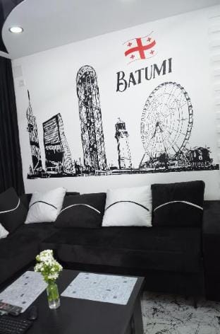 Studio "Black-White" Apartment in Batumi