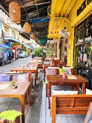 Back Home Backpackers Vacation rental in Bangkok