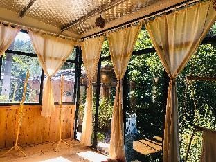 Homestay & coffee Vacation rental in Laos