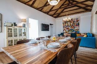 Preciosa Casa Renovada Centro Histórico 11 persona Villa in Seville