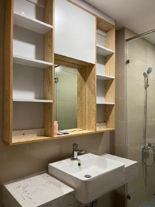 Green Pearl Serviced Apt 2Br in BacNinh City Apartment in Laos