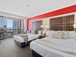 Serain Residences On View Apartment in Surfers Paradise Boulevard