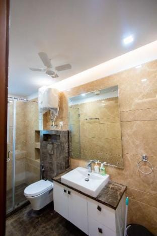 Luxury Apartment in South Delhi Vacation rental in New Delhi