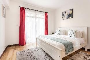 Stylish 1br on 12th floor W/pool & gym in Kilimani Vacation rental in Nairobi
