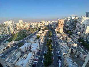 Luxury private room (gents only) Apartment in Al Sharjah