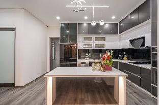 Modern Villa 5 Bedrooms with Swimming Pool Villa in Da Nang