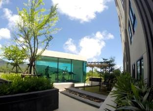 Zcape 1 condo near Laguna Apartment in Choeng Thale