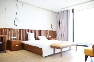 Da Nang 공항과  주 관광지가 가까운 깨끗, 고급스러운 신축  풀빌라 Villa in Hoa Hai