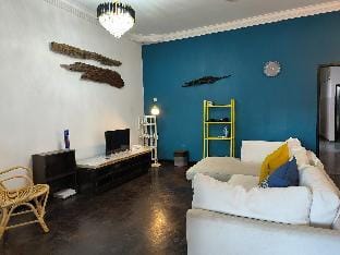 (New)Getaway Staycation  batu Ferringghi 4BR @15px Vacation rental in Tanjung Bungah