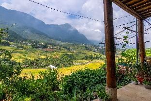 EC (Education Charity) homestay Apartment in Laos