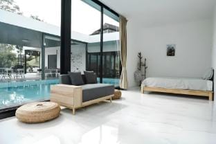 Fill - Feel (White) Pool Villa Khaoyai Villa in Laos