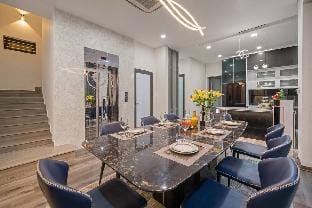 New Luxury Villa 5 Bedrooms Next To My Khe Beach Villa in Da Nang