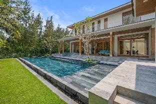 The Ocean Estates 5 Bedrooms Đà Nẵng Villa in Hoa Hai