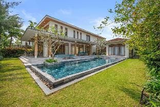 The Ocean Estates 5 Bedrooms Đà Nẵng Villa in Hoa Hai