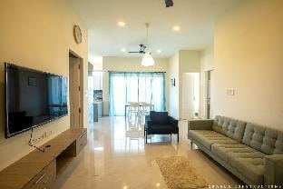 Chic 3 Bedroom Spacious Flat - ECR Vacation rental in Chennai