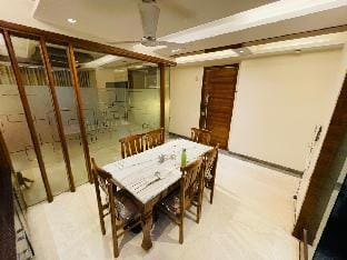 Divine India Service Apartment D 163 Apartment in New Delhi