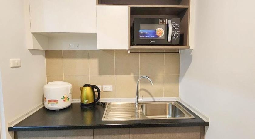 Forever Love Downtown Apartment MRT Prasi Chareoen Apartment in Bangkok