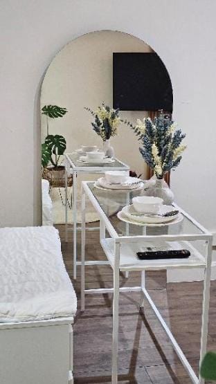Cozy Studio w/ Balcony near IT Park Apartment in Lapu-Lapu City