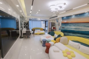 Chongqing City Center One Line Night View Homestay Apartment in China