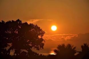  Sunrise Villa  with a large pool  Villa in Central Visayas