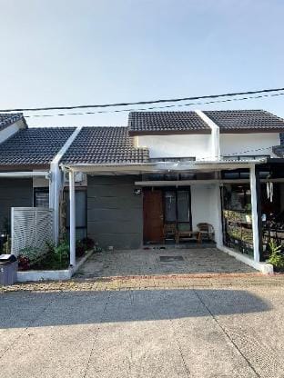 Awana Dream Gateway Pasteur - Town Villa for 6pax Vacation rental in Bandung