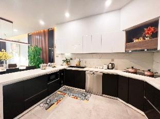 Sophia Villa 4BR - Private Pool/ AC in living room Apartment in Da Nang