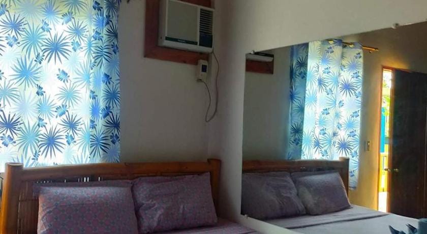 Mckinney Ville Apartment  Apartment in Panglao