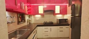 Urban stäyz® | 3bhk | Cr park Apartment in New Delhi