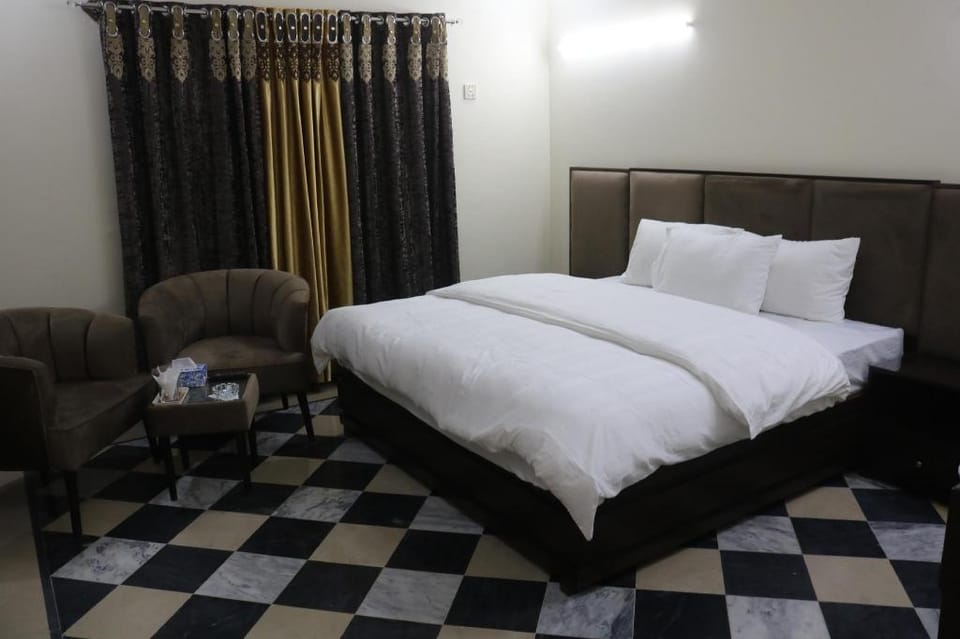 AK Guest House Hotel in Islamabad