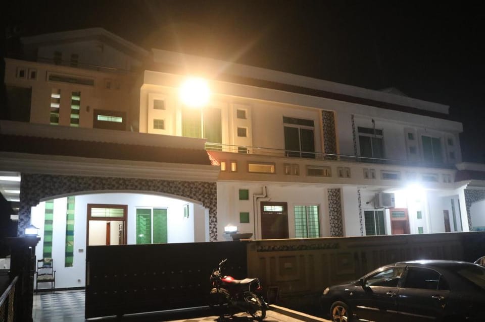 AK Guest House Hotel in Islamabad