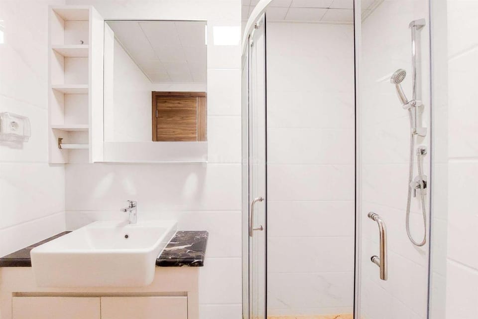 Spacious and Cozy 3BR Sky House BSD Apartment By Travelio Apartment in West Java